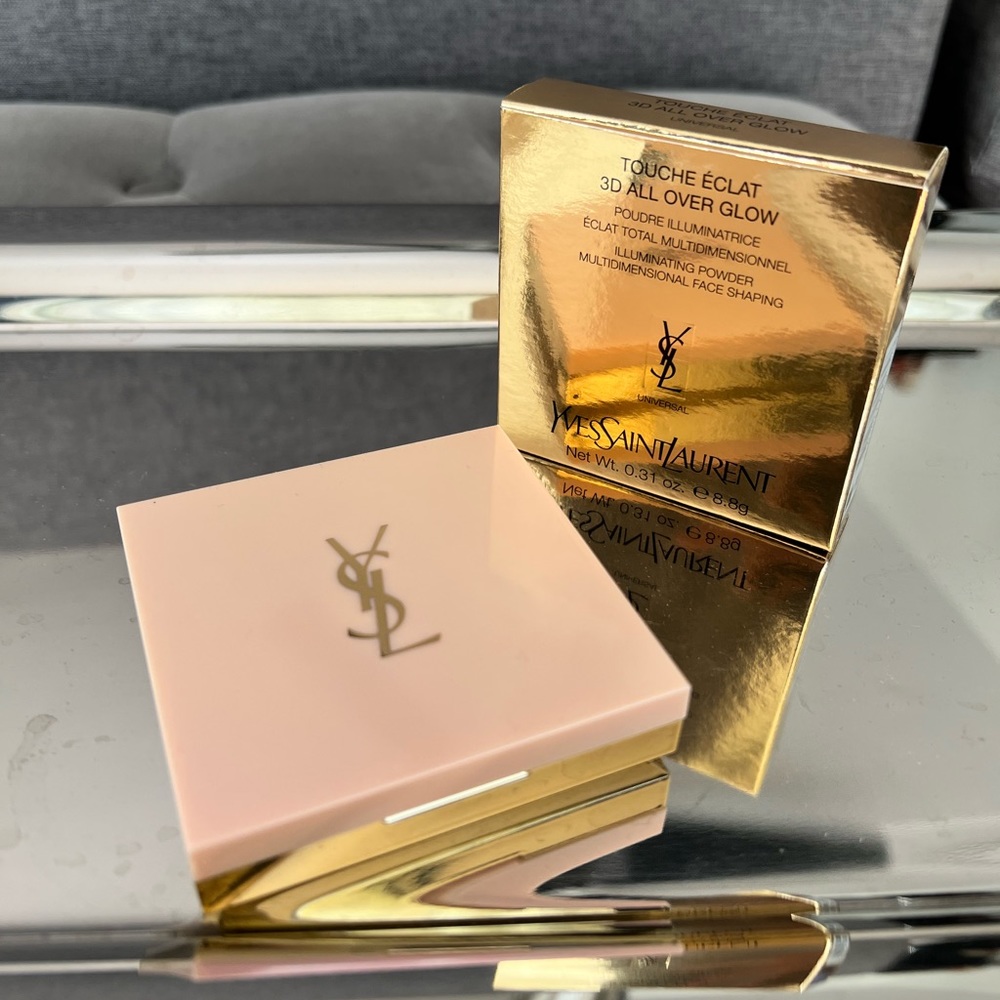 YSL Touche Éclat 3D All Over Glow Illuminating Powder